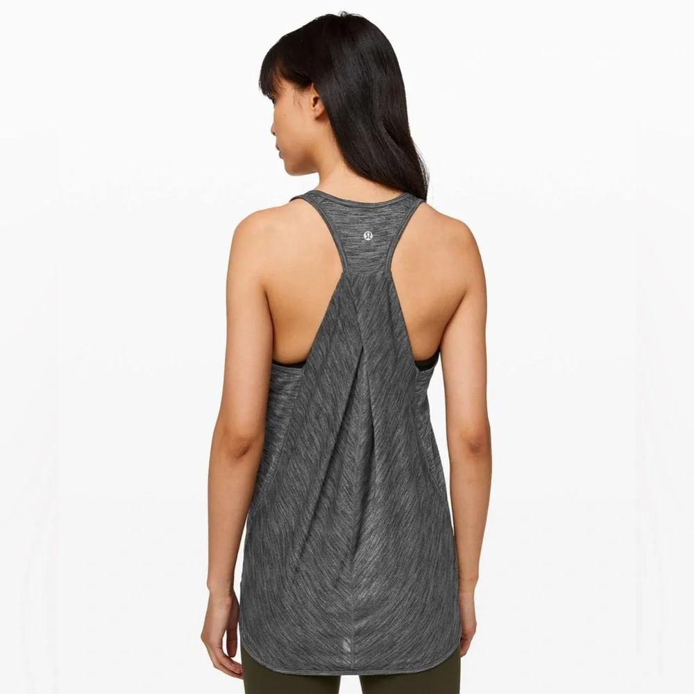 Lululemon Essential Tank
Heathered Black